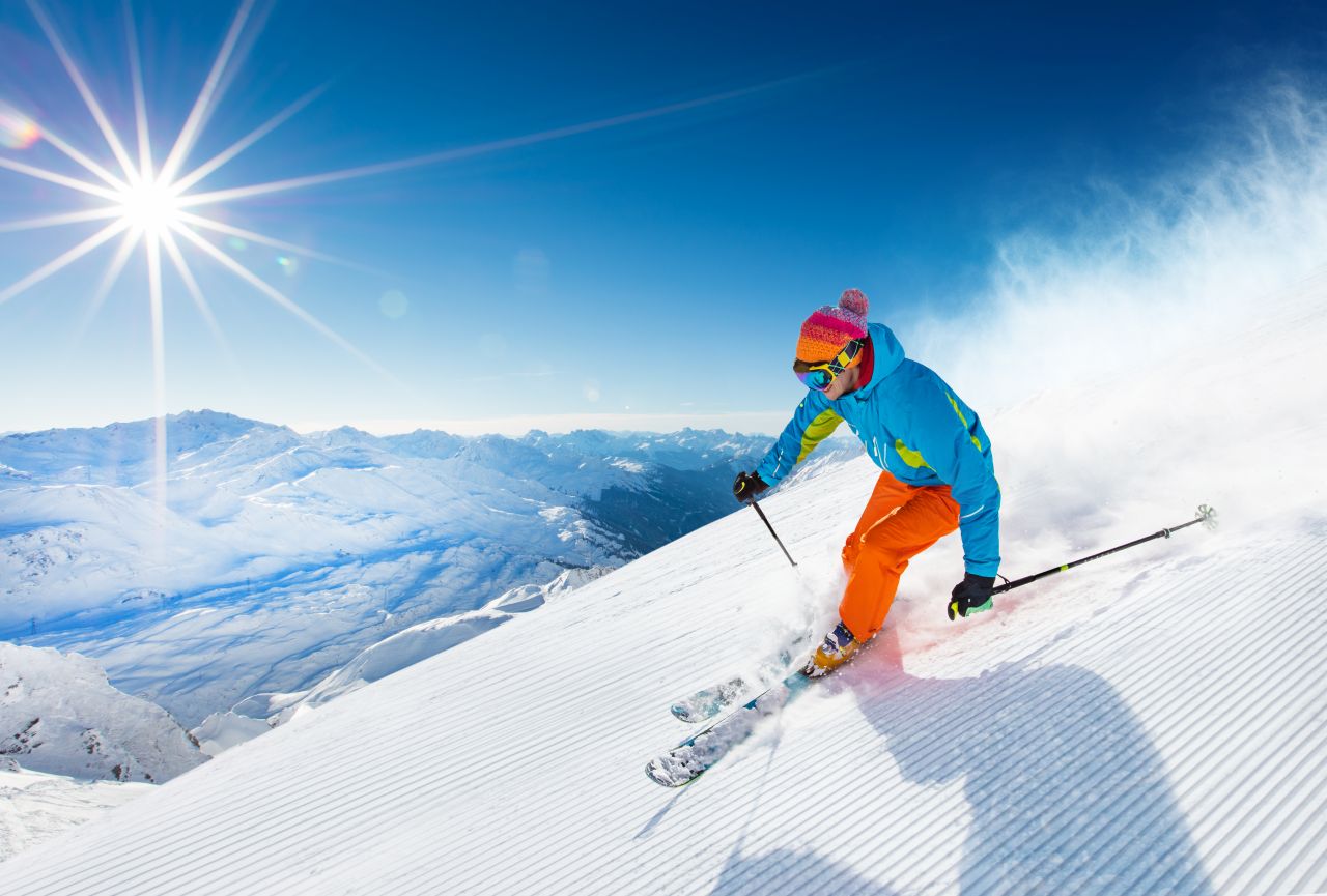 Z czyjej pomocy najlepiej skorzystać, aby nauczyć się jeździć na nartach