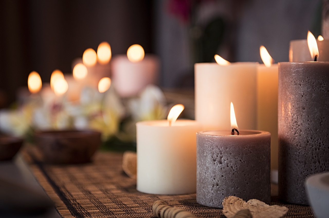 Świeczki zapachowe – ich rodzaje oraz zalety
