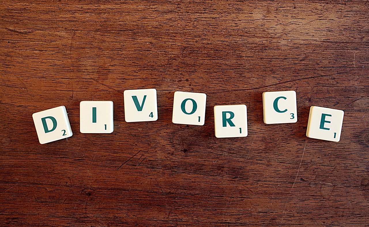 Rozwód za porozumieniem stron – jakie ma zalety?